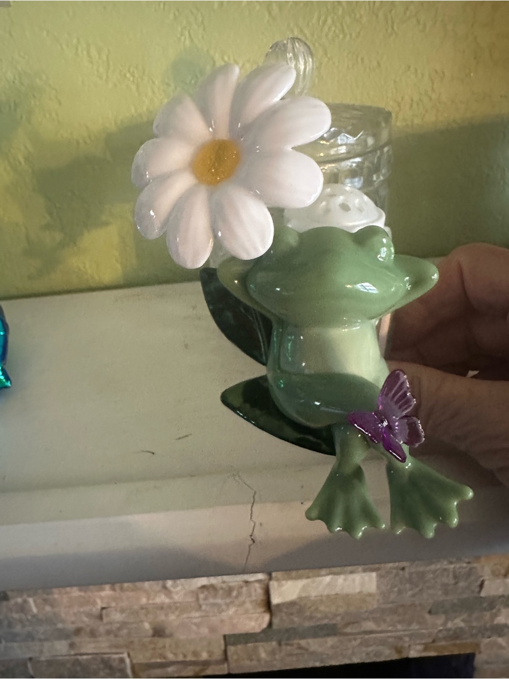 White Barn Wallflowers Plug-In Lit-up Scent control